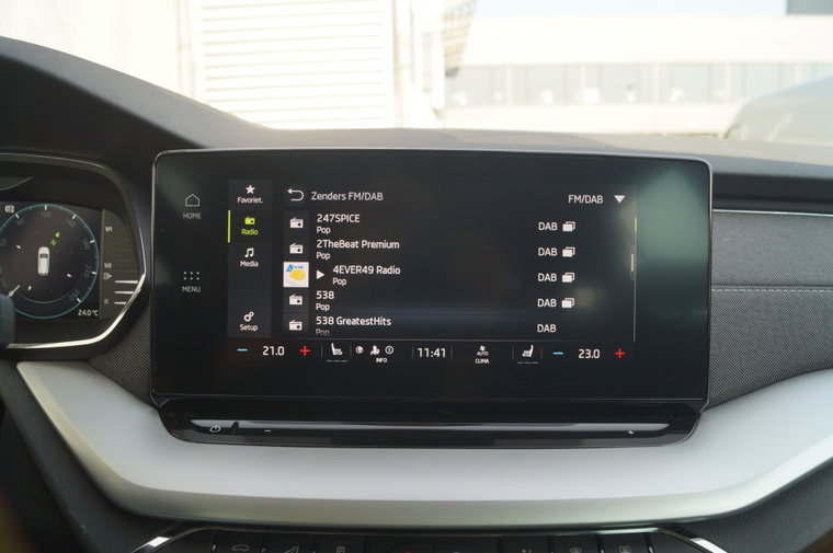 Vehicle Image 18