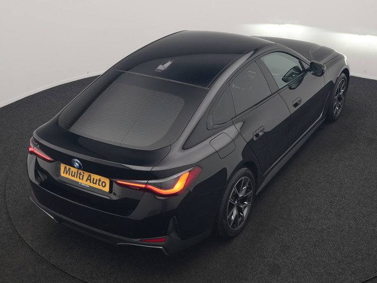 Vehicle Image 27