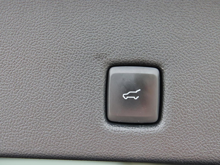 Vehicle Image 33
