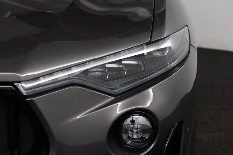 Vehicle Image 30