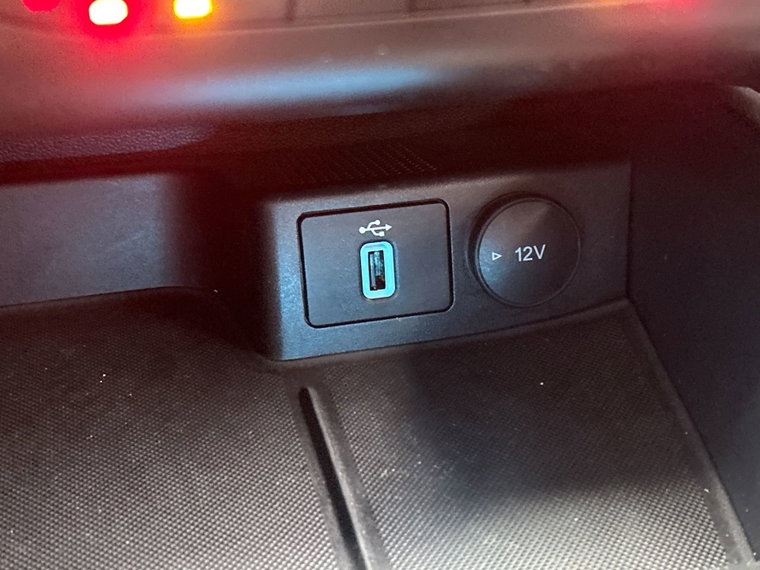 Vehicle Image 37