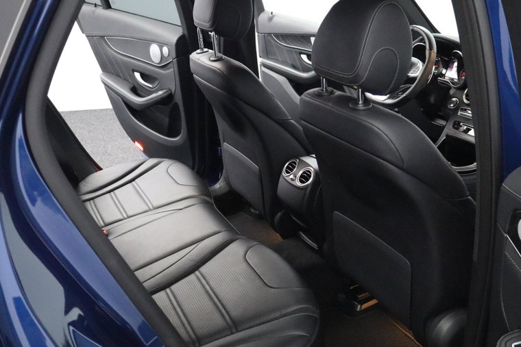 Vehicle Image 37