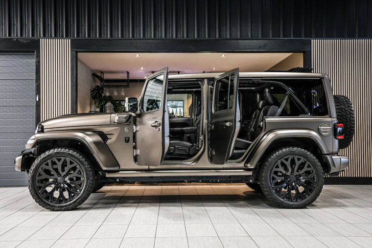 Vehicle Image 4