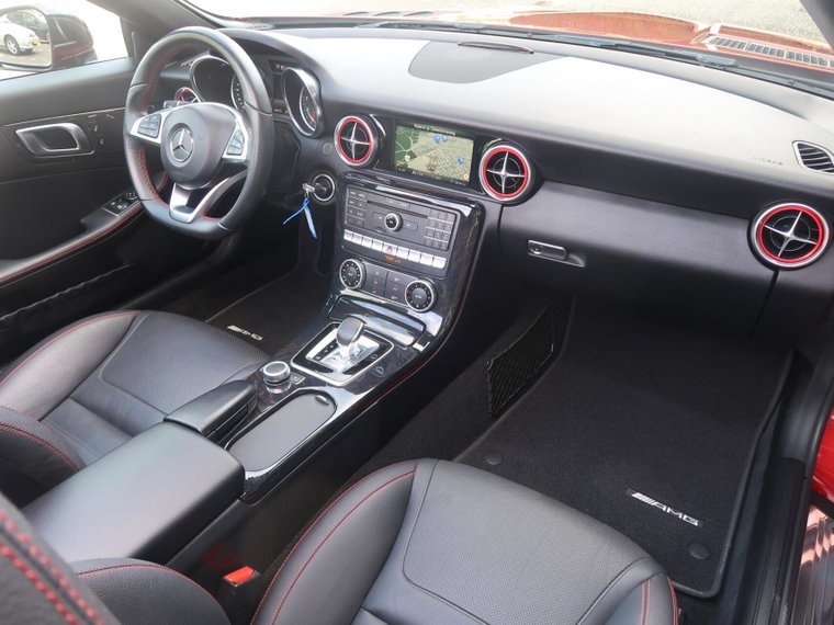 Vehicle Image 35