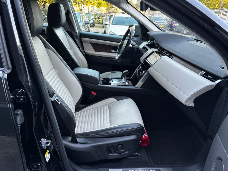 Vehicle Image 25