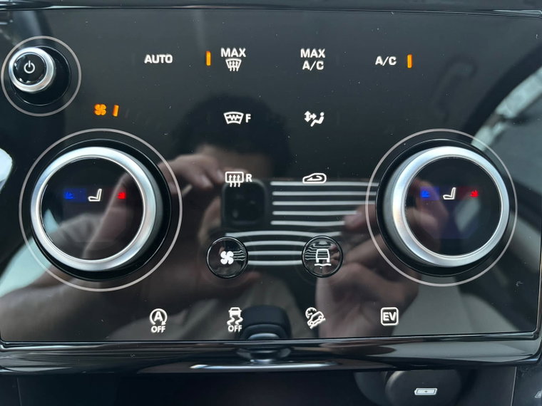 Vehicle Image 32