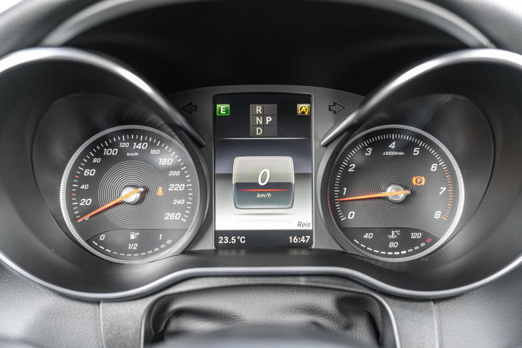 Vehicle Image 40