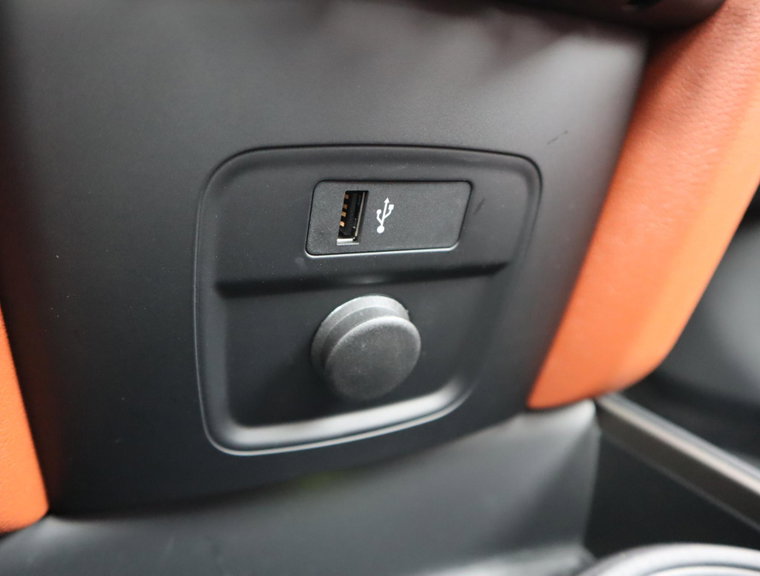 Vehicle Image 23