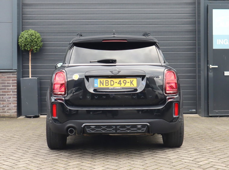 Vehicle Image 42