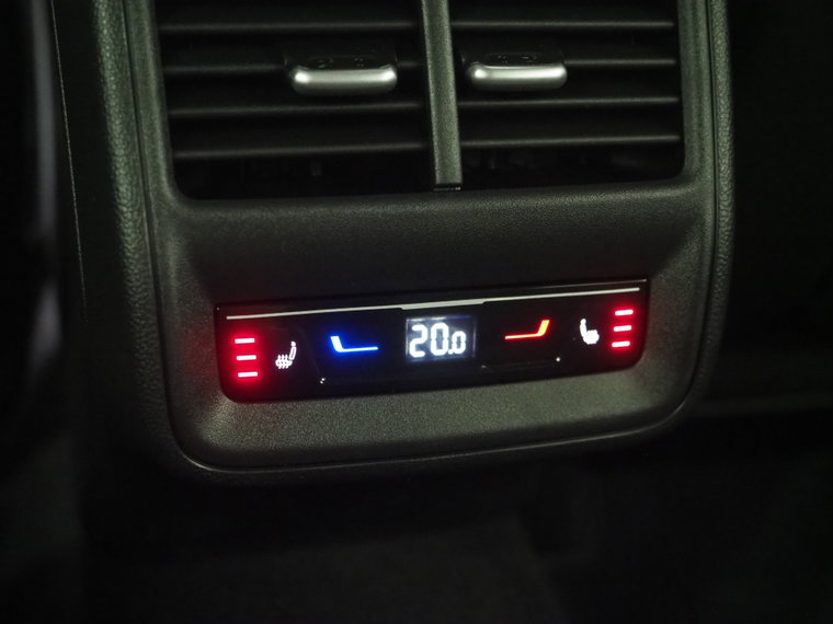 Vehicle Image 43
