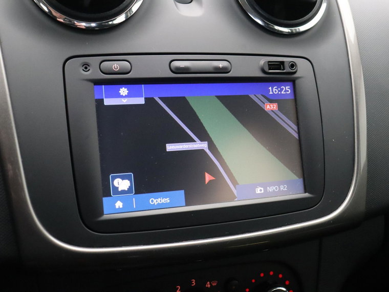 Vehicle Image 30