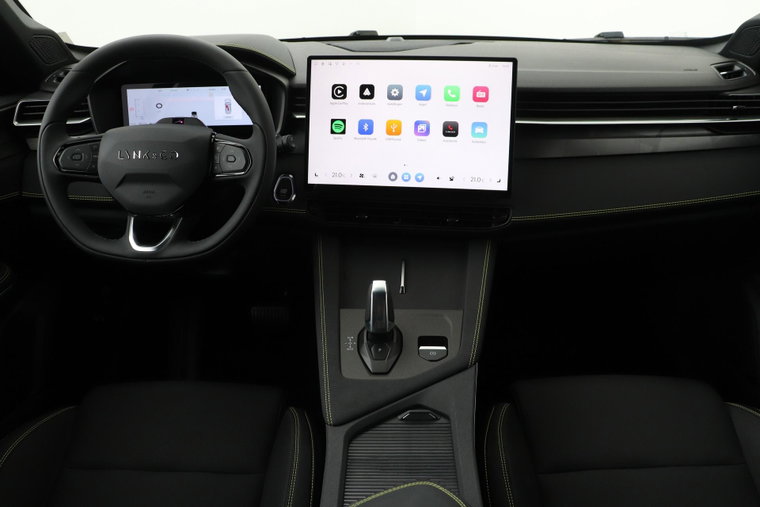 Vehicle Image 4