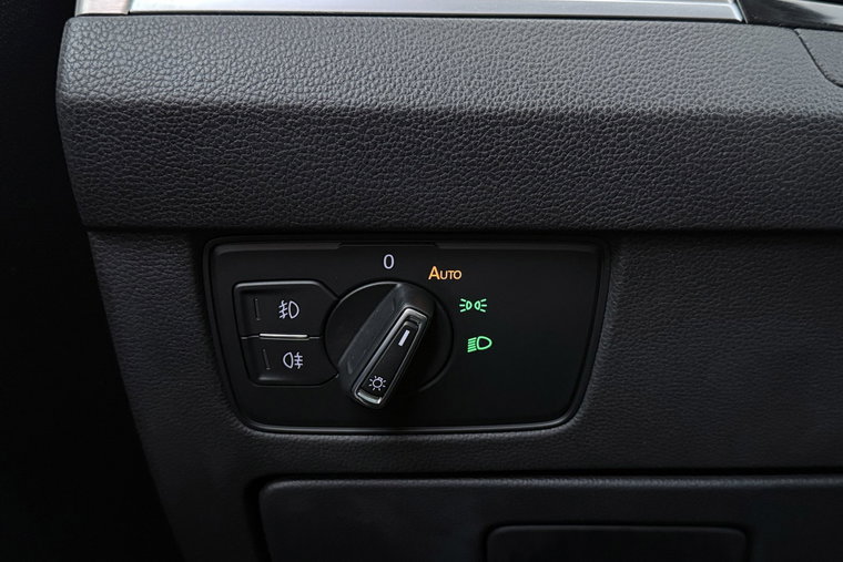 Vehicle Image 30