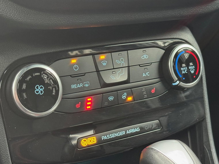 Vehicle Image 24