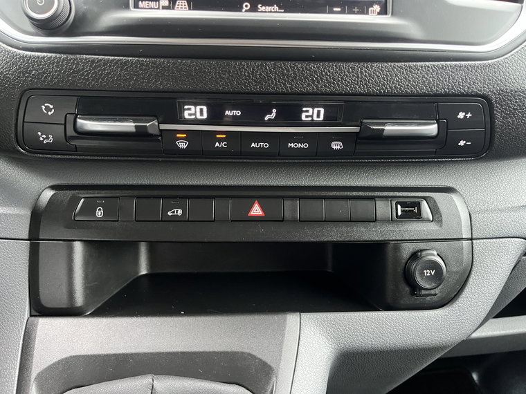 Vehicle Image 29