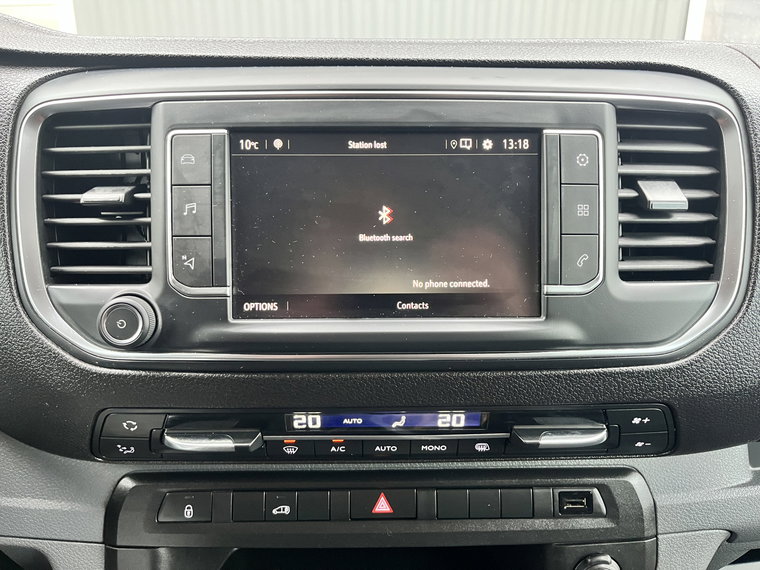 Vehicle Image 37