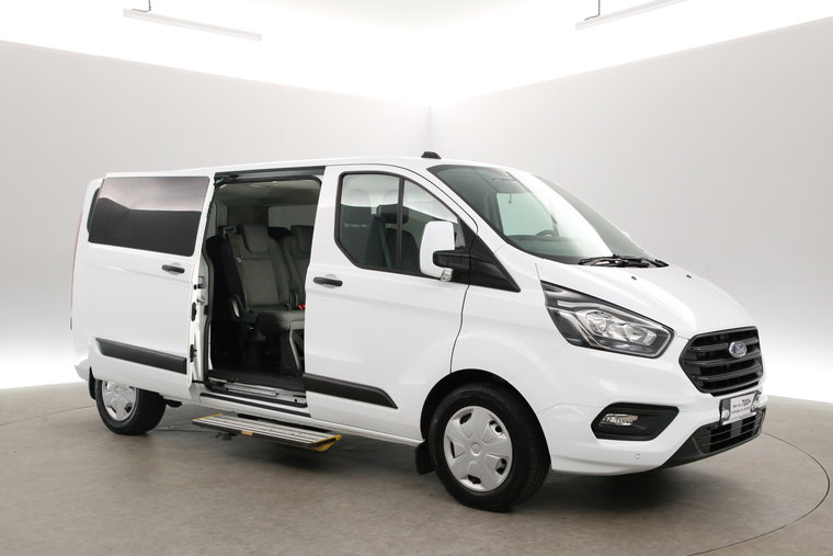 Vehicle Image 8