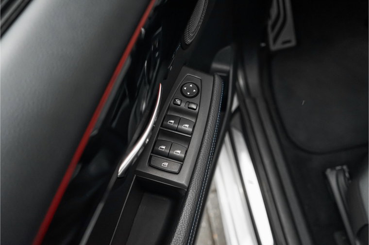 Vehicle Image 48