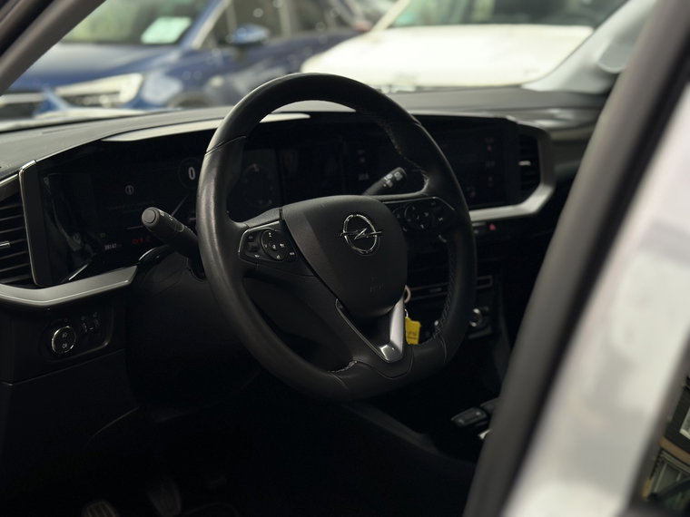 Vehicle Image 17