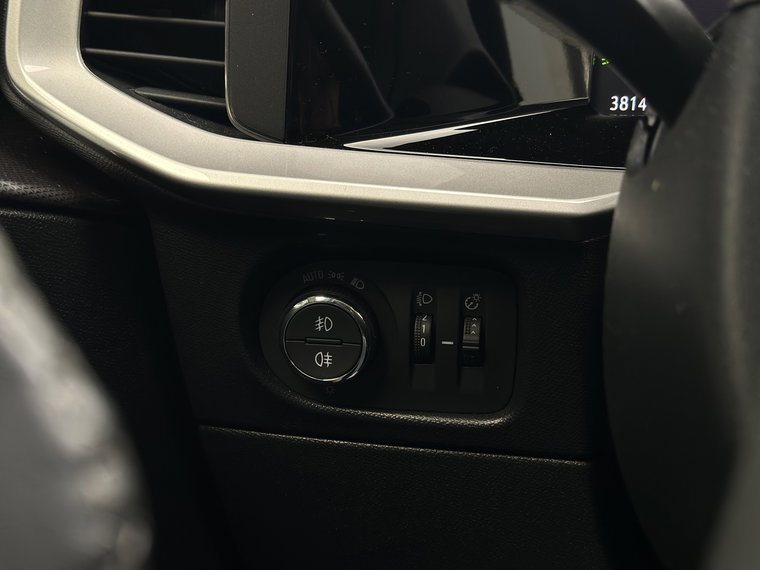 Vehicle Image 29