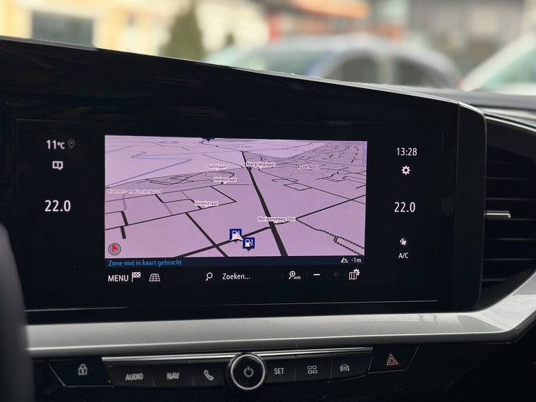 Vehicle Image 30