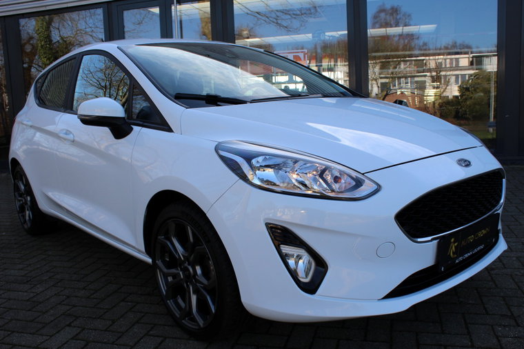 Vehicle Image 8