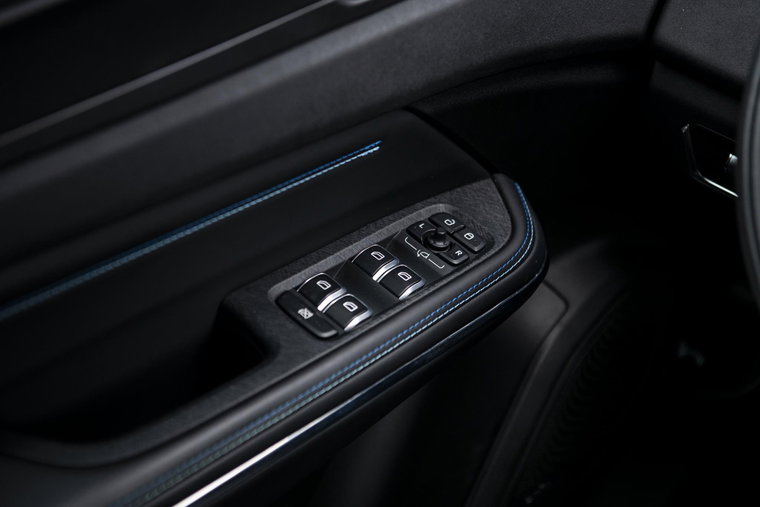 Vehicle Image 41