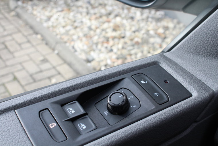 Vehicle Image 24